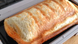 ニトリのレンジホットサンドメーカーが朝食作りに活躍